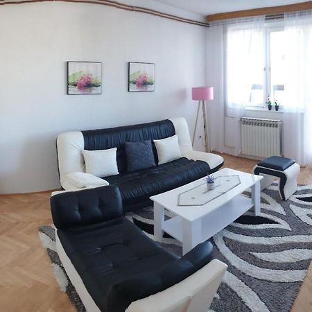 Apartman Hana Sanski Most ภายนอก รูปภาพ